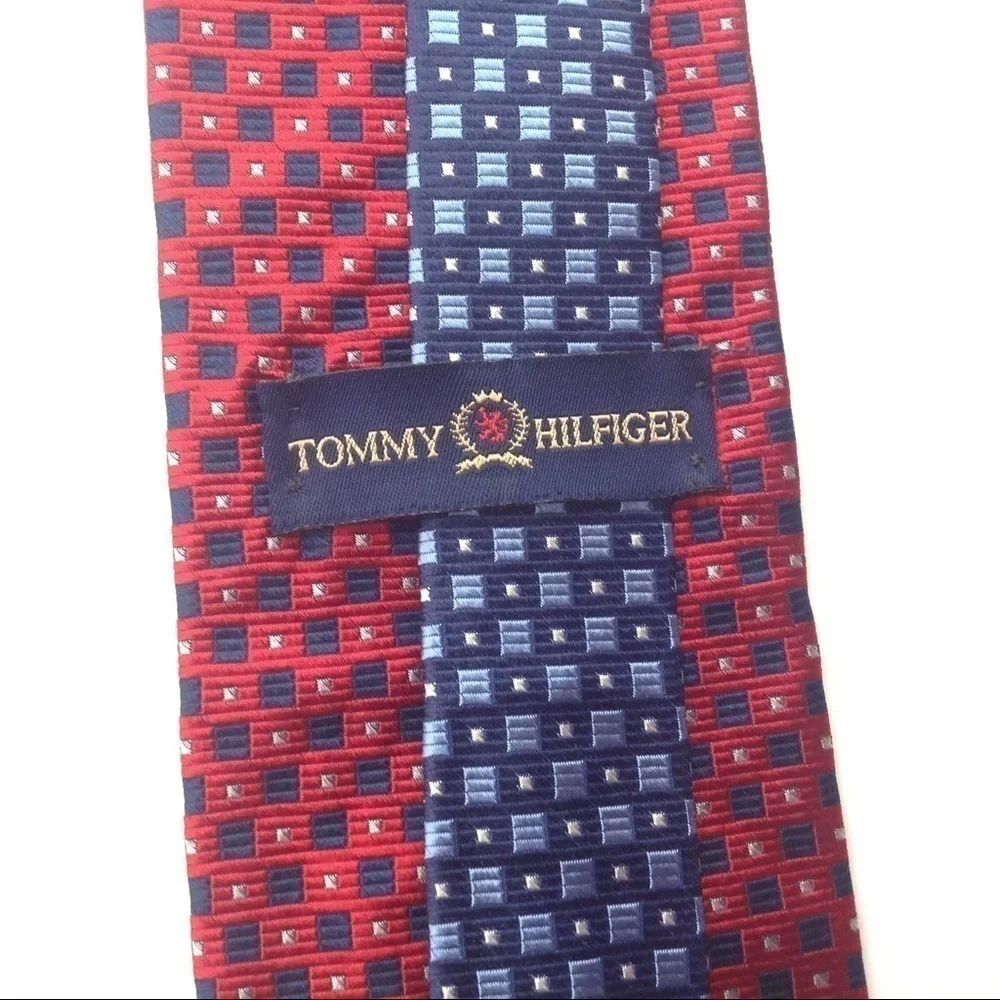 Tommy Hilfiger Vintage Men's Tie Classic Red and Blue Print‎ Nautical